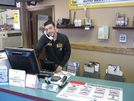 Tuffy Auto Service Center’s Certified Technicians Clinton Township, Michigan 