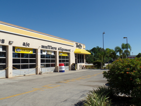 Tuffy Auto Service Center’s Certified Technicians Bonita Springs, Florida