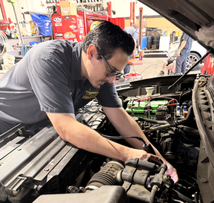 Tuffy Clermont Technician: Clermont, Florida Auto Repair