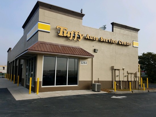 Tuffy Auto Service Center’s Certified Technicians Fort Myers, Florida 