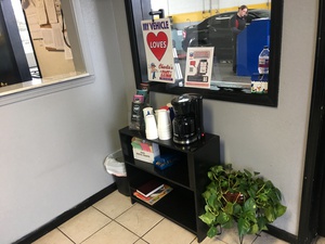 Charlie's Fast Lube Sikeston, MO - Oil Change Center