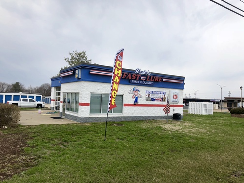 Charlie's Fast Lube Express - Sparta, IL