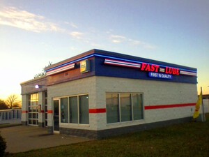 Charlie's Fast Lube Express - Sparta, IL