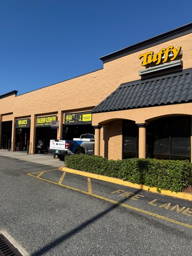 Tuffy Clermont Shop