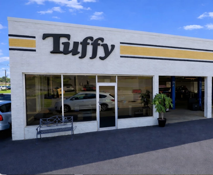 Tuffy Elyria (Leona St.)